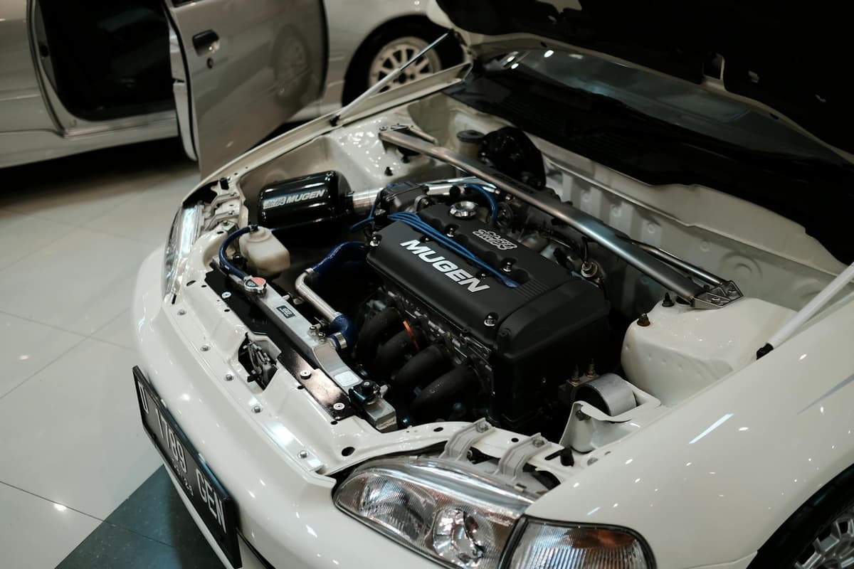 Harga Suku Cadang Engine Mounting Honda Mobilio Terbaru Juni 2026